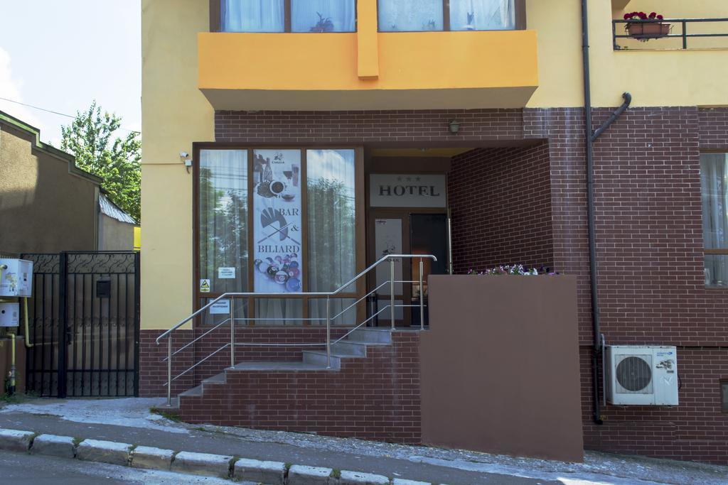Hotel Corsar Tulcea Exteriör bild